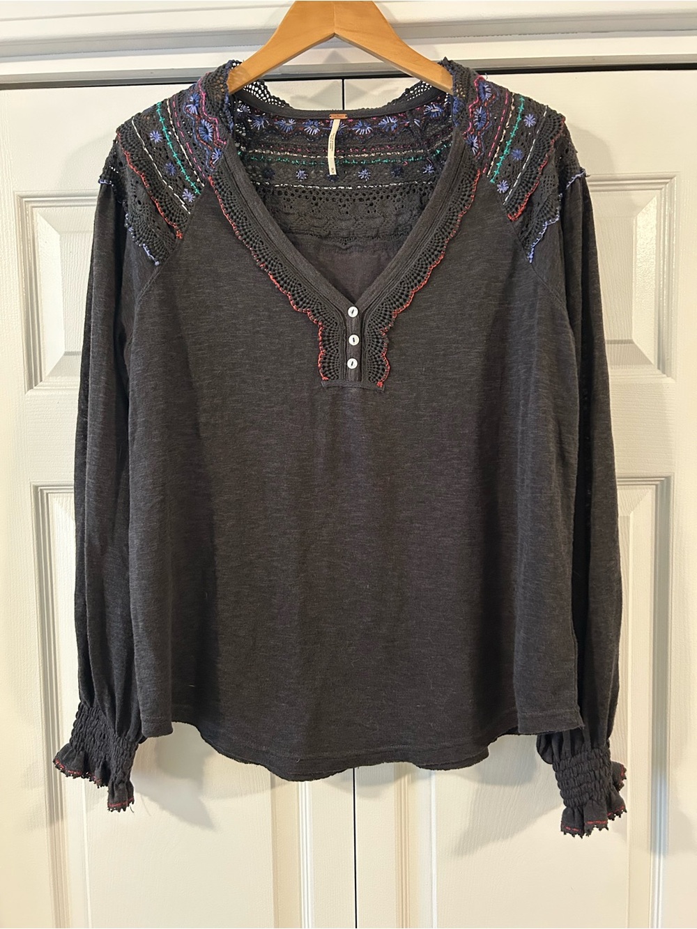 Free People Embroidered V‑Neck Long Sleeve Top in Dark Gray - Medium